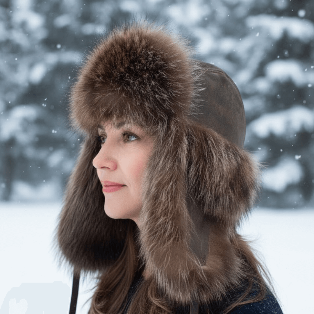 Chapeau de trappeur en fourrure de raton laveur, cuir blanc