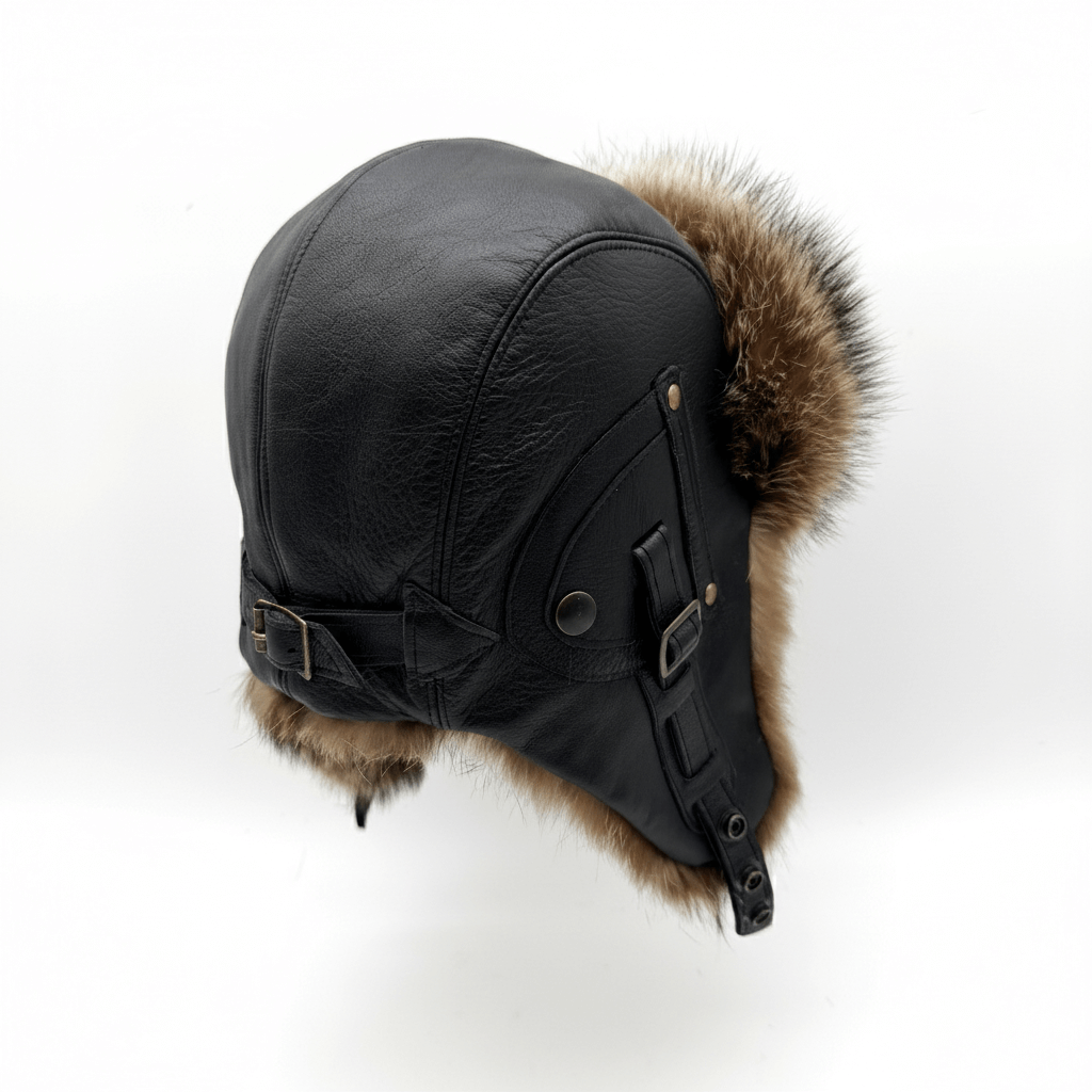 Chapeau aviateur en fourrure de raton laveur, cuir noir - Modèle Antoine