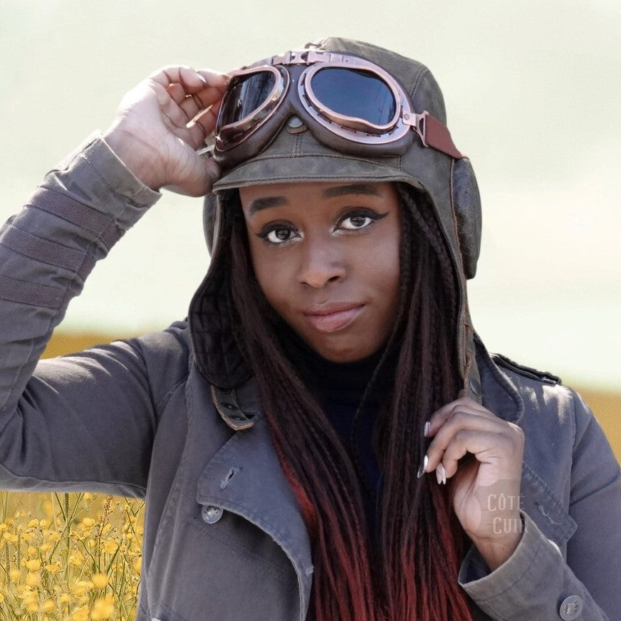 Pilot aviator helmet