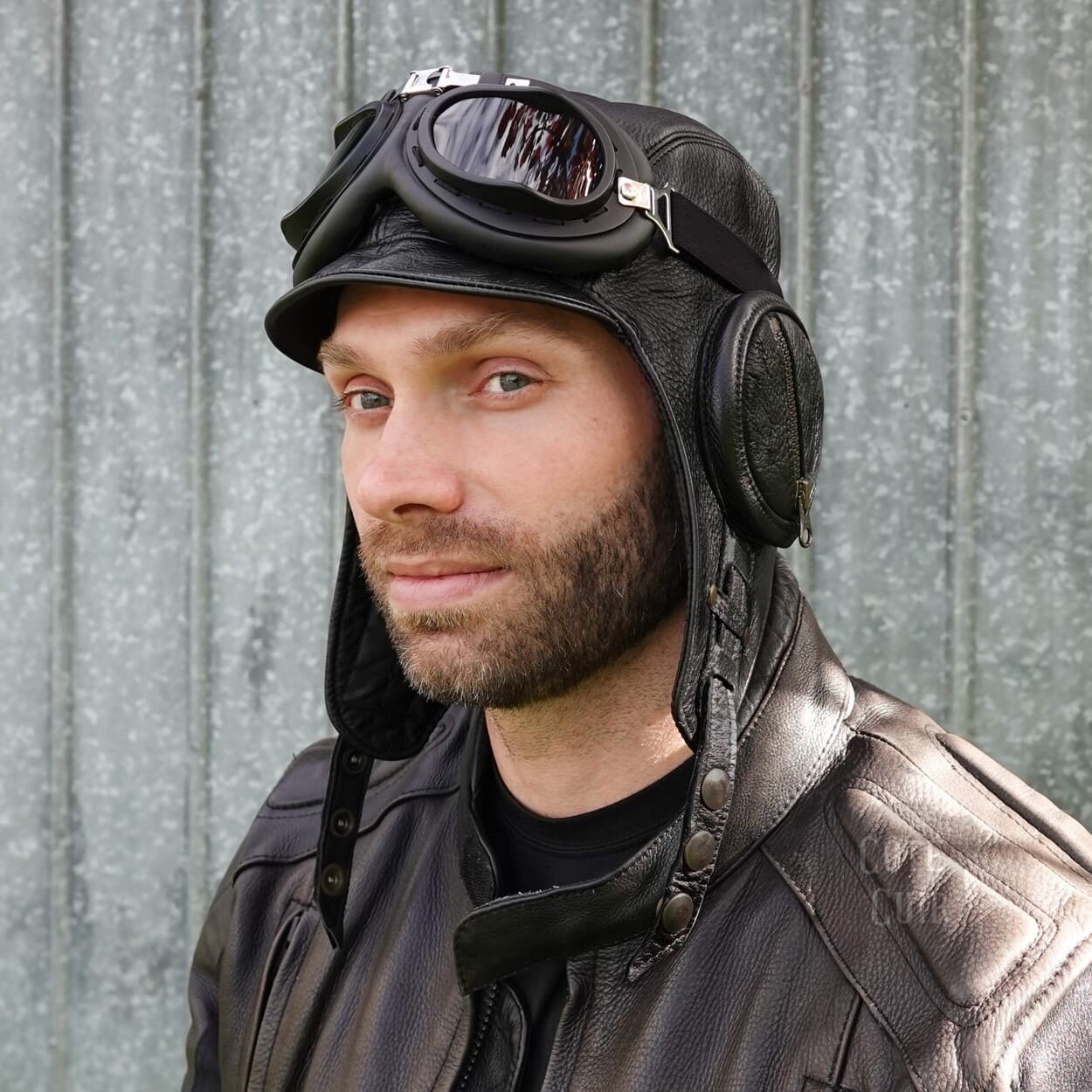 steampunk aviator hat and goggles