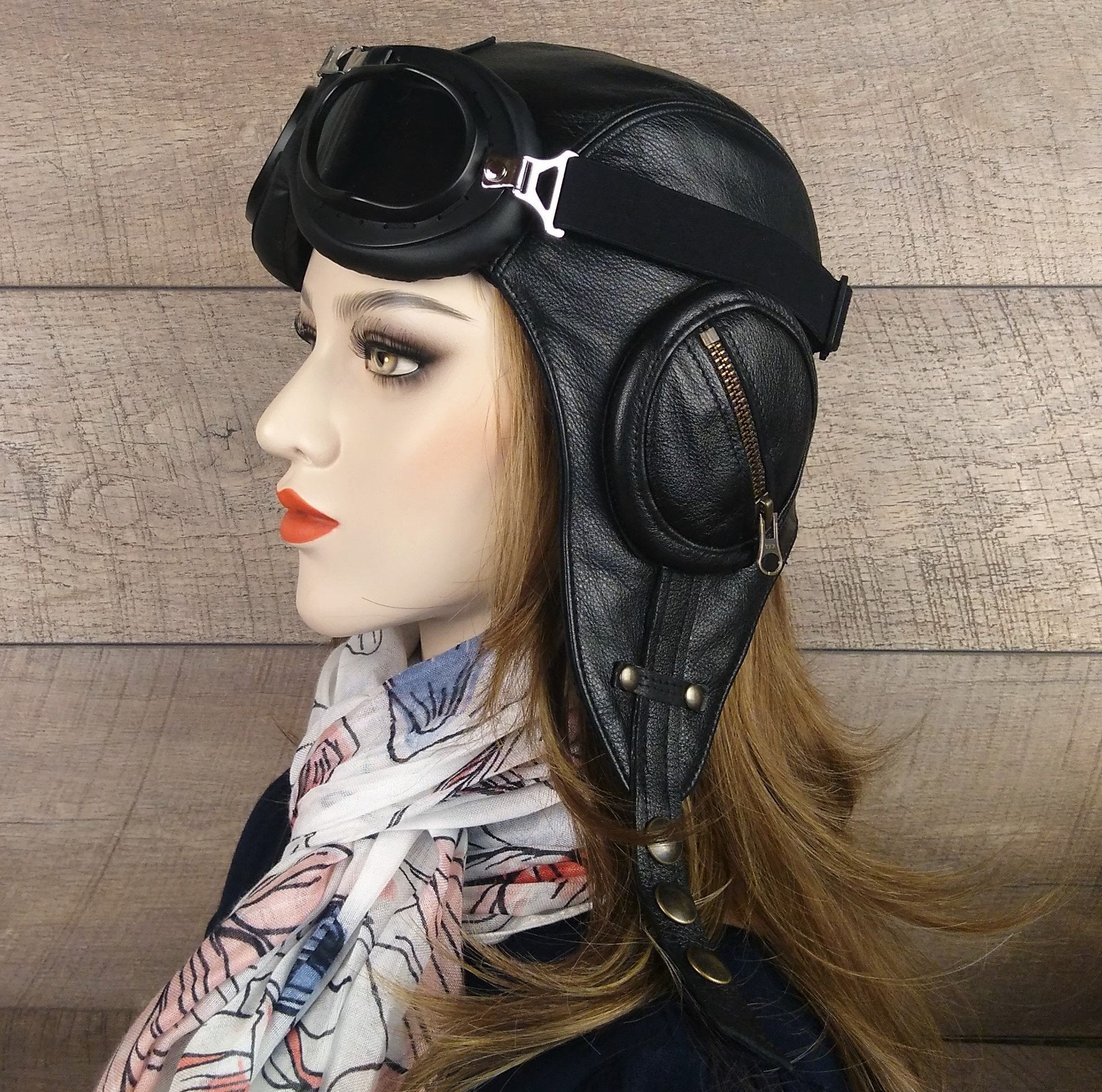 Steampunk aviator hat and goggles