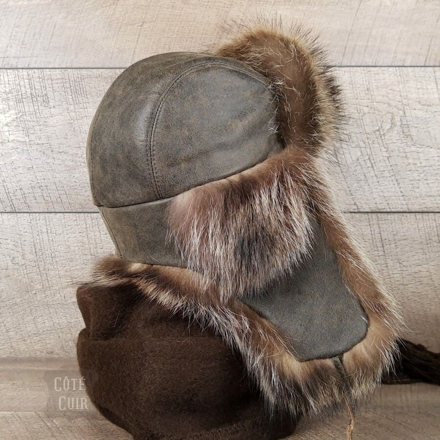 Trapper bomber hat