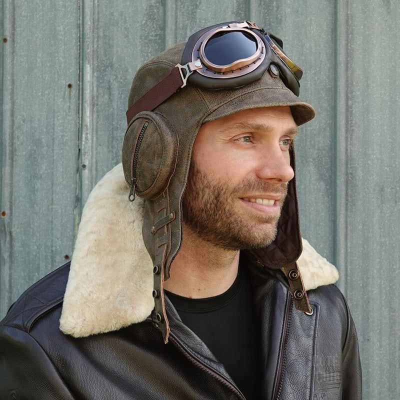 Men's leather aviator hat and goggles